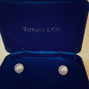 Tiffany Akoya pearl earrings